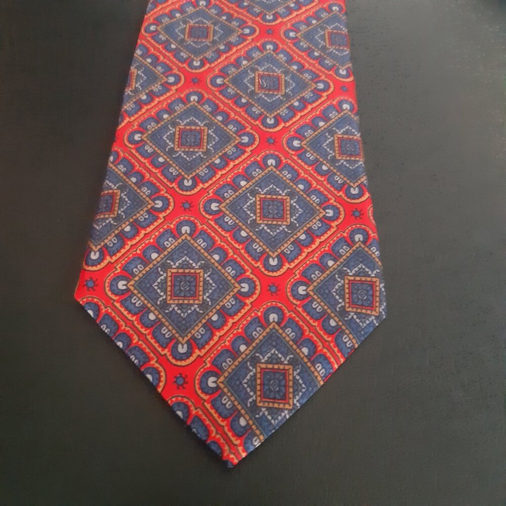 ⚡️BUY 3 for $55⚡️ Grafton & Co Silk Men's Tie, Ornate Square Multicolour Pattern - Picture 1 of 16